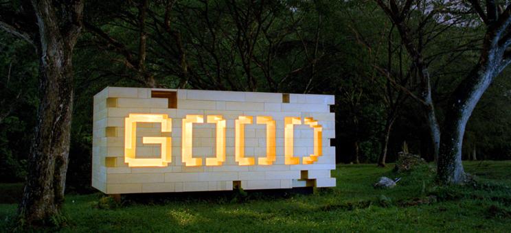 <span class='credits'>© Stefan Sagmeister</span>