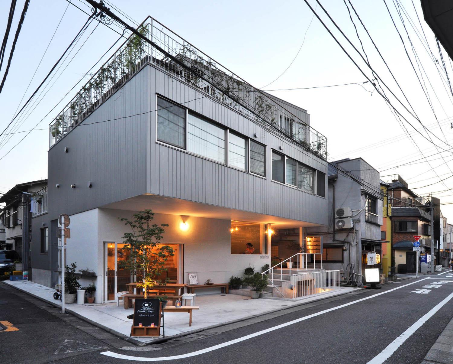 <span class='credits'>© Naka Architects’ Studio</span>