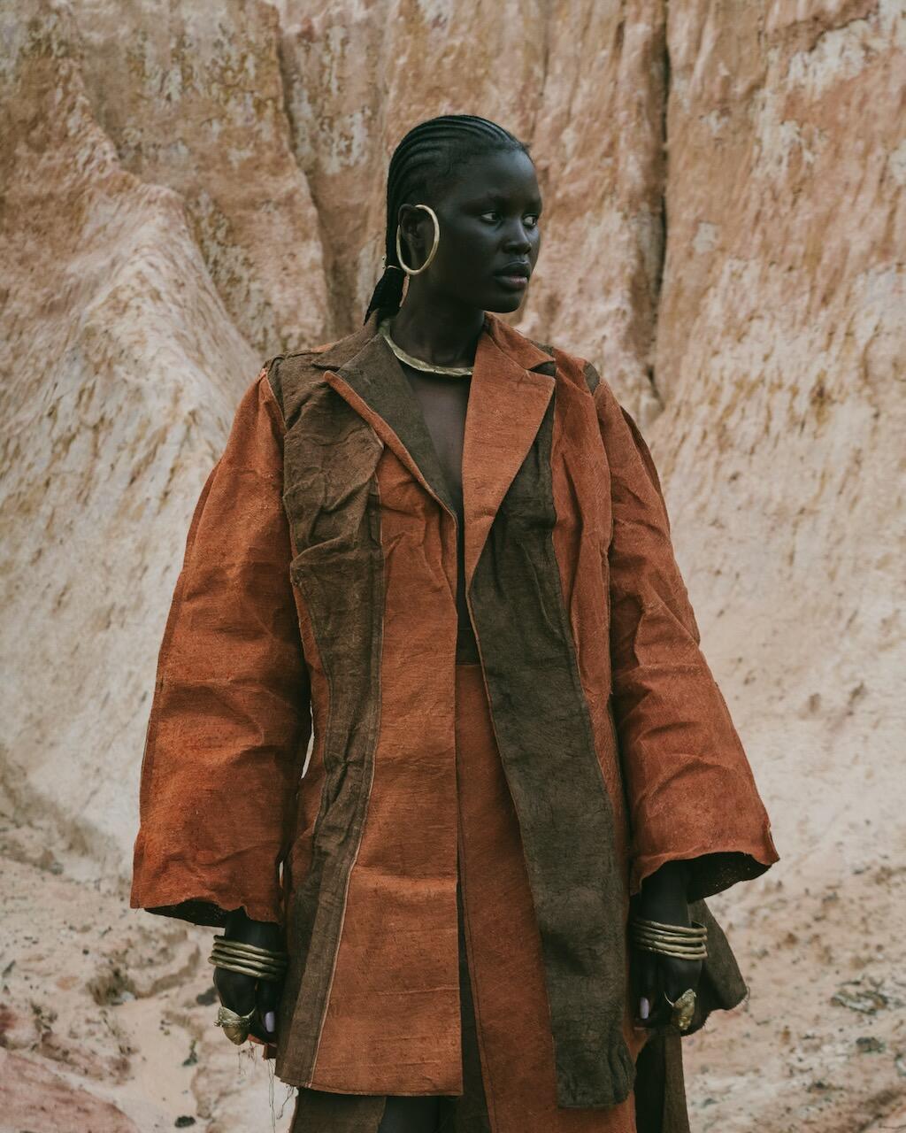 <span class='credits'>&copy; iamisigo</span>